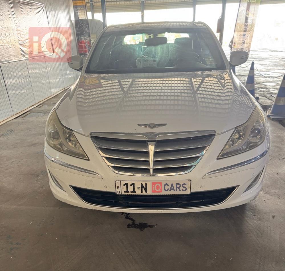 Hyundai Genesis